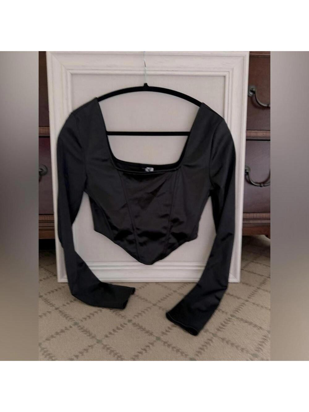 Divided H&M black satin long sleeve square neck crop top high low hem NWOT S
